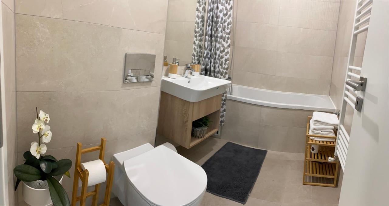 Apartamento Deea H24 Rîşnov Exterior foto