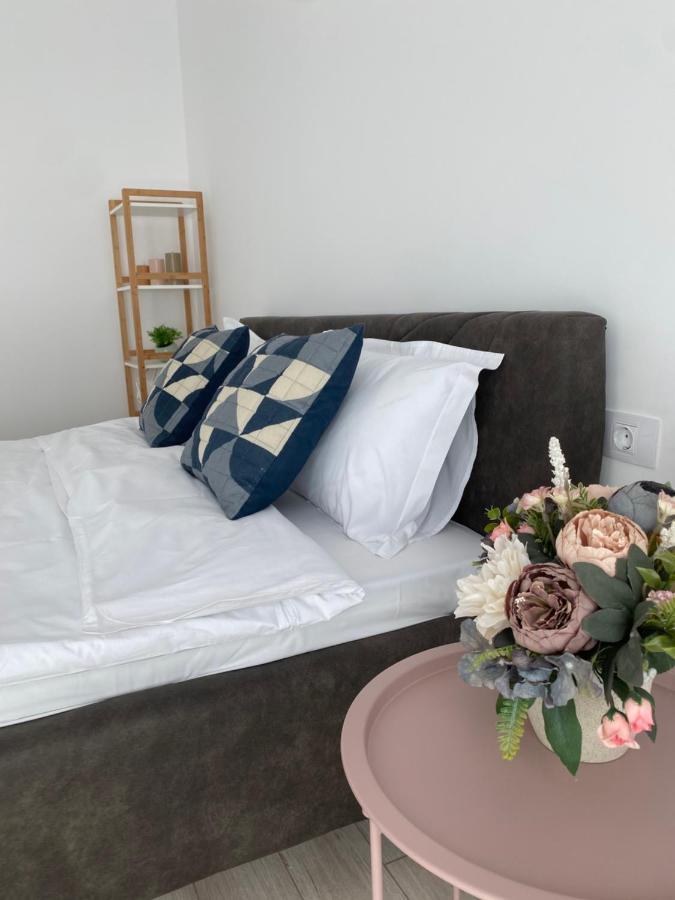 Apartamento Deea H24 Rîşnov Exterior foto