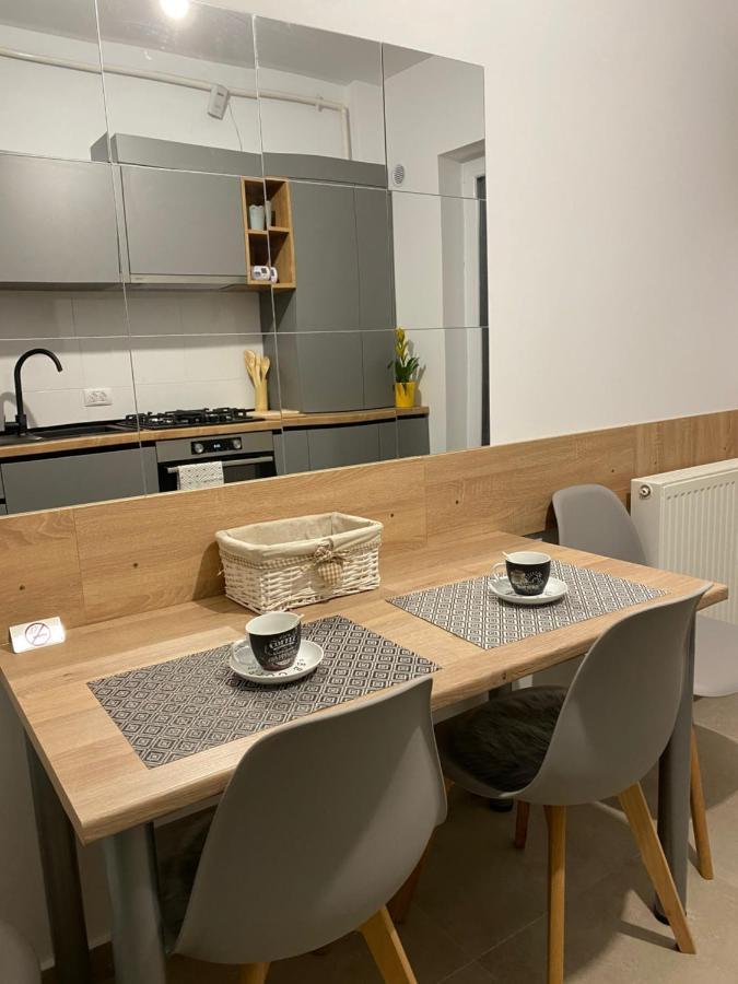 Apartamento Deea H24 Rîşnov Exterior foto